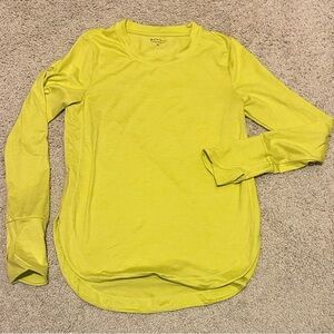 XS Athleta top w/ thumbholes